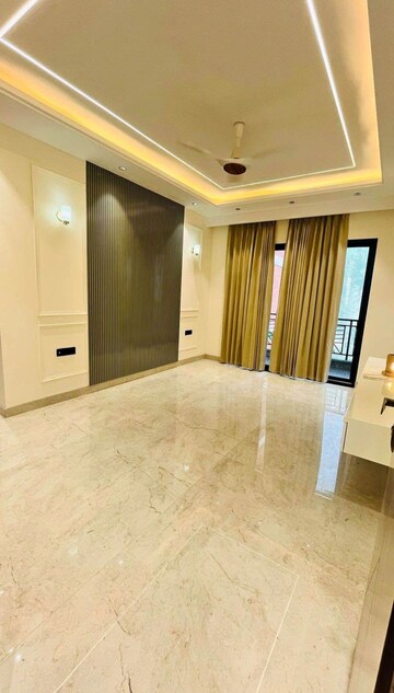 Building Lobby in 2 BHK Builder Floor at Sector 23 – for Rent