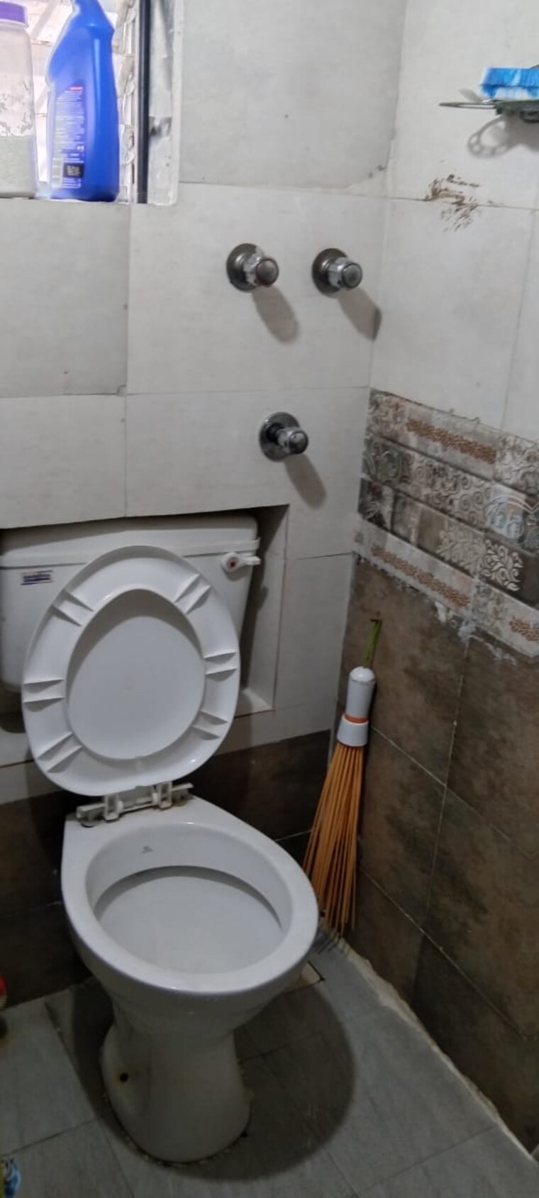 Bathroom, kalwar 1 Bedroom 575 Sq.Ft. Apartment In Kalwar Thane 9610801