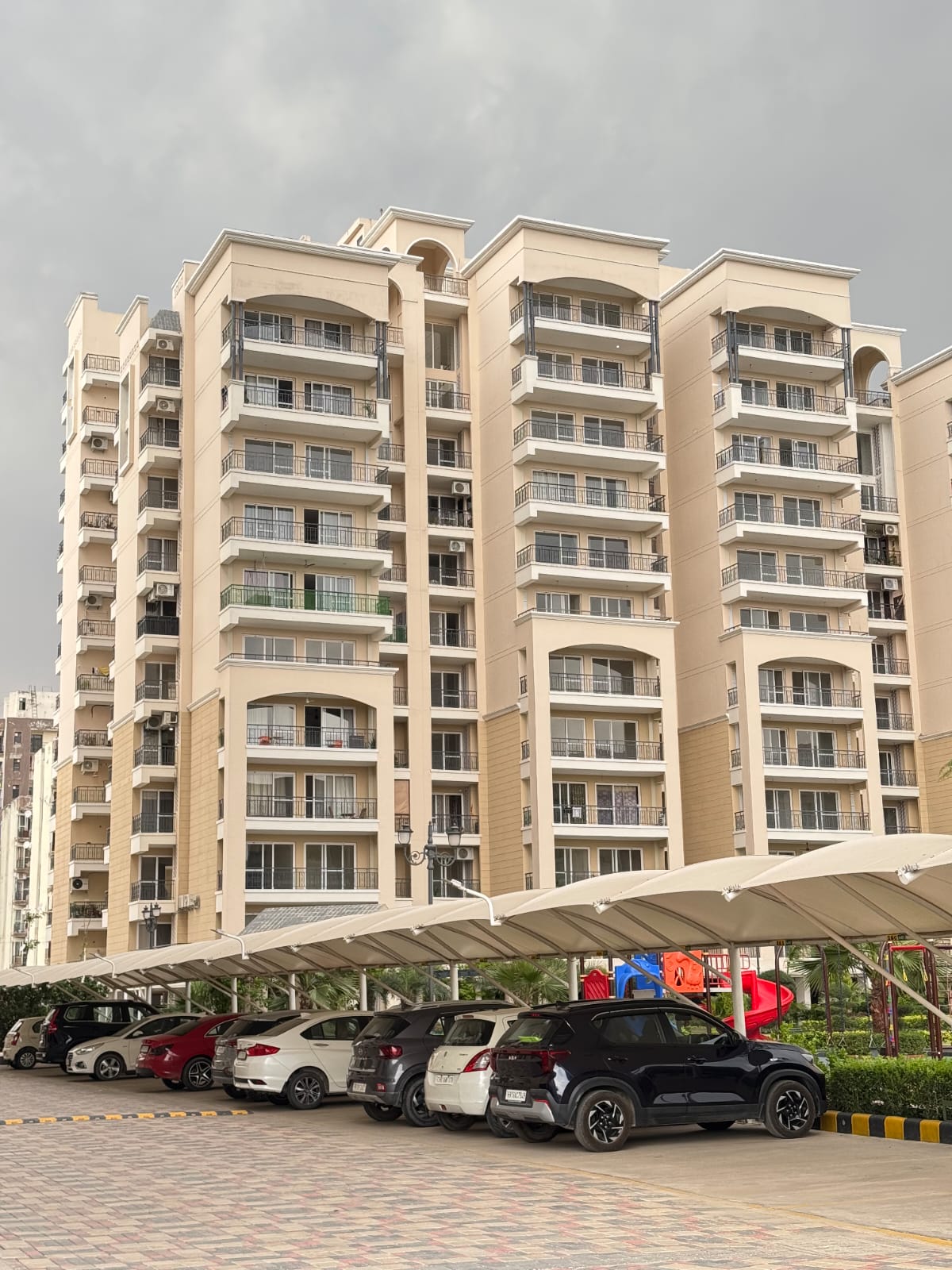 3.5 BHK + Servant Room Apartment For Sale in Allwin El Spazia