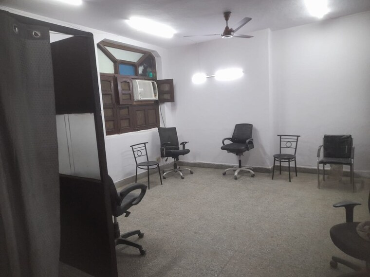 Team Area, kalkaji Commercial Office Space 1000 Sq.Ft. In Kalkaji Delhi 9610757
