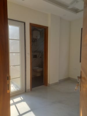 Room in 2 BHK Builder Floor at Old Rajinder Nagar – for Rent
