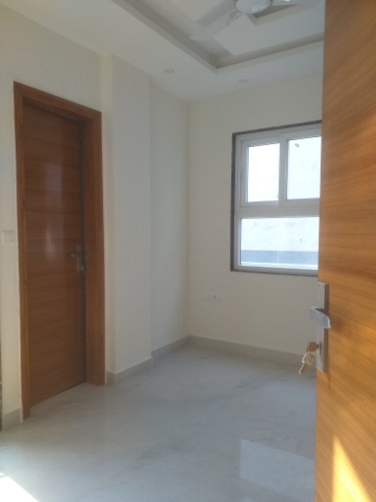 Room, old rajinder nagar 2 Bedroom 1080 Sq.Ft. Builder Floor In Old Rajinder Nagar Delhi 9610854