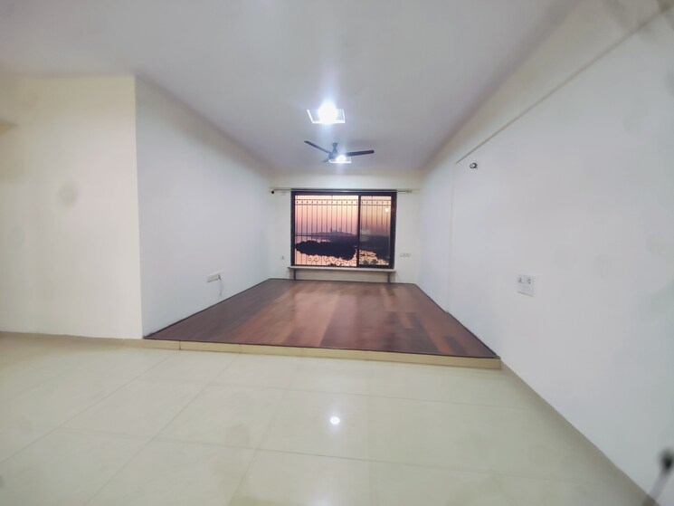 Room, malad west 2 Bedroom 910 Sq.Ft. Apartment In Malad West Mumbai 9610846
