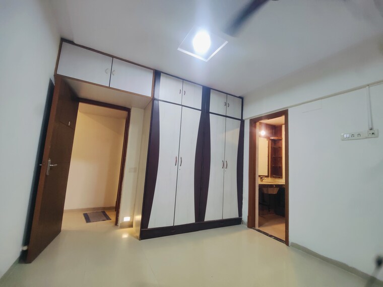 Room, malad west 2 Bedroom 910 Sq.Ft. Apartment In Malad West Mumbai 9610846