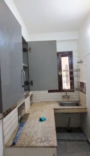 Kitchen in 1 BHK Apartment at Maidan Garhi – for Rent