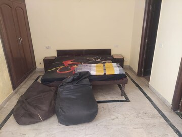 1 RK Builder Floor For Rent in RWA Apartments Sector 12, Sector 12