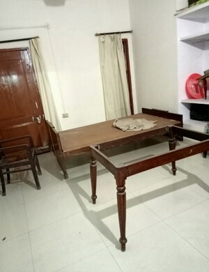 Living Room in 2 BHK Independent House at Aliganj – for Rent
