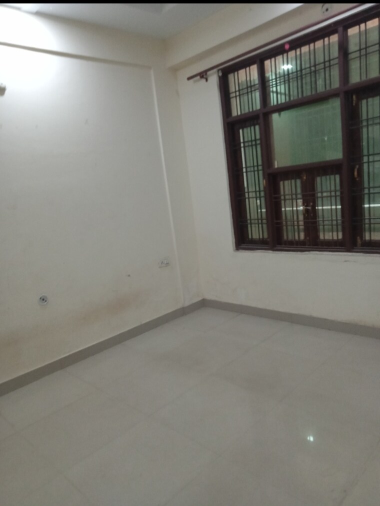 Room, vikas nagar 2 Bedroom 2000 Sq.Ft. Villa In Vikas Nagar Lucknow 9610903