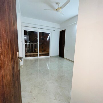 Room in 4 BHK Apartment at Uninav Utopia, Bhuapur – for Sale