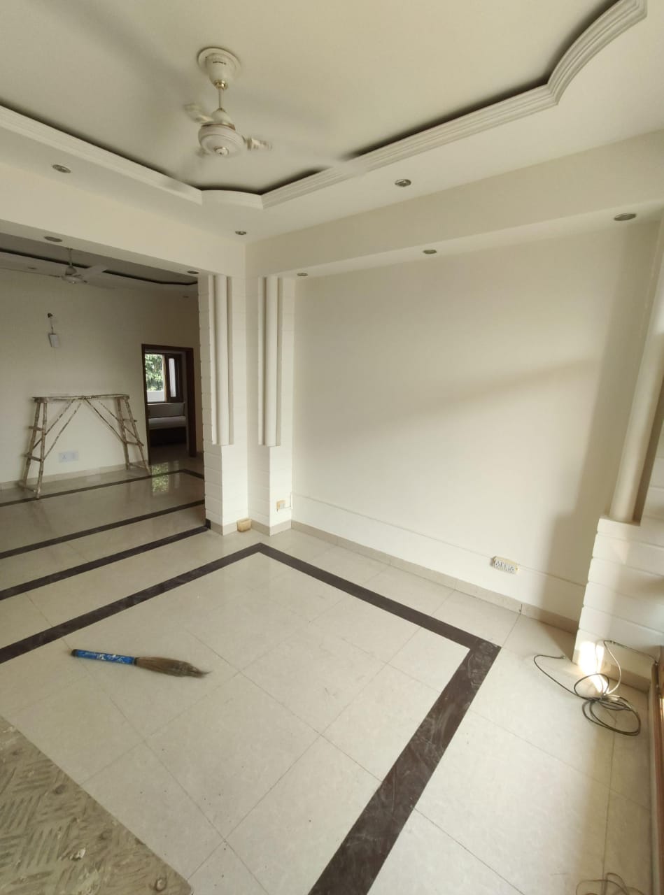 3 BHK Builder Floor For Rent in Sector 9