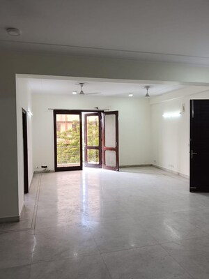 2 BHK Builder Floor For Rent in Viva City Noida, Sector 128