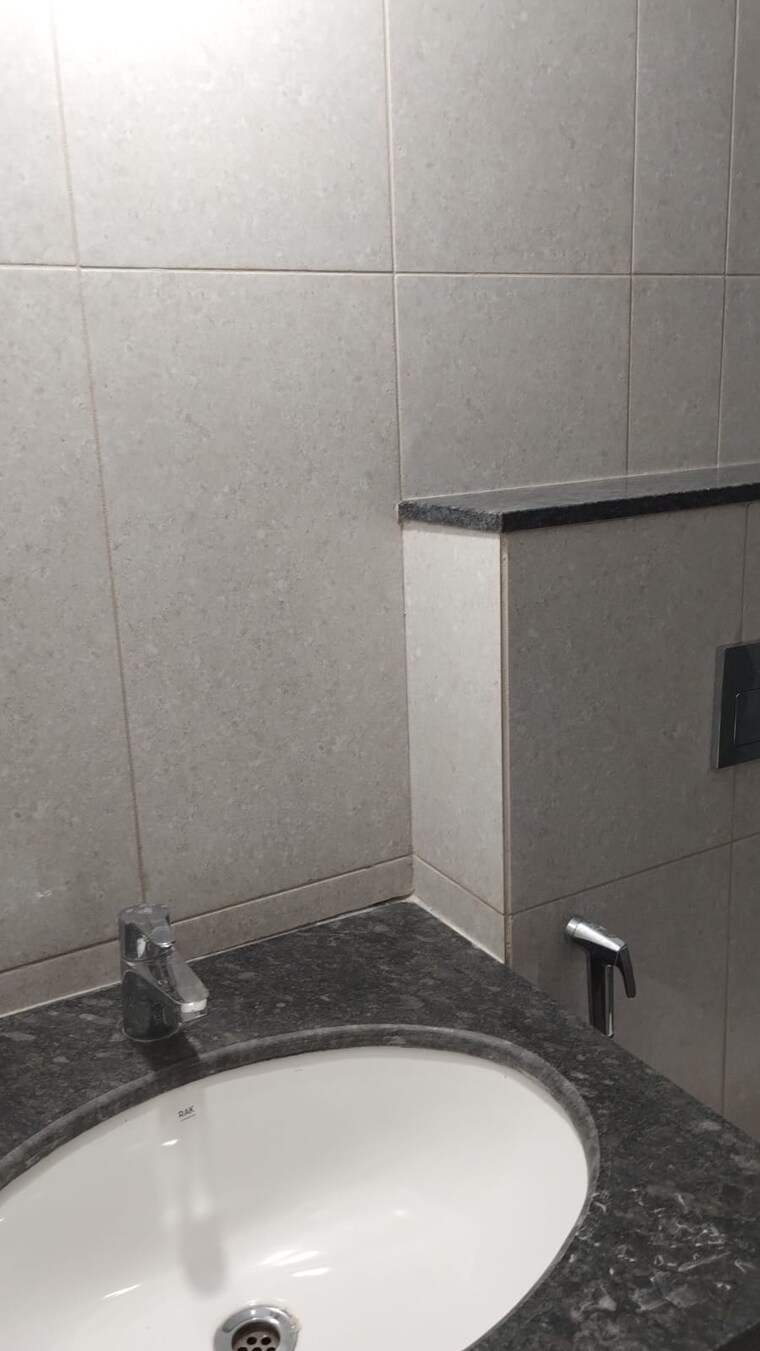 Bathroom, gera-world-of-joy 2.5 Bedroom 950 Sq.Ft. Apartment In Kharadi Pune 9610997