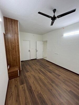 Room in 2 BHK Apartment at Godrej Aqua, International Airport Road – for Sale