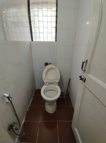 1 RK Apartment For Rent in Naupada