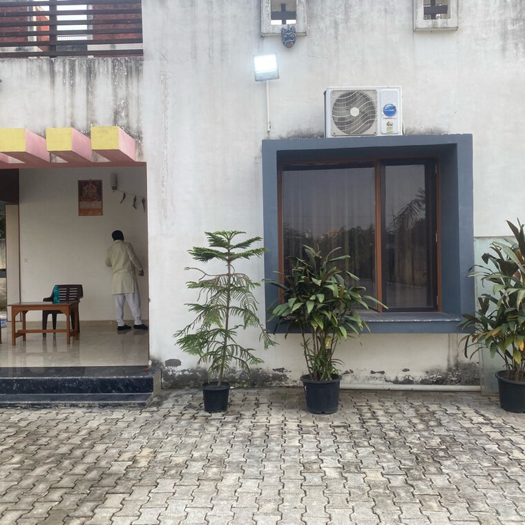 Exterior View, vatika-kunj 2 Bedroom 10800 Sq.Ft. Independent House In Maruti Kunj Gurgaon 9611014