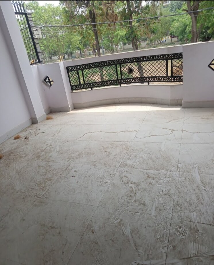 Balcony, jankipuram 1 Bedroom 1400 Sq.Ft. Independent House In Jankipuram Lucknow 9611021
