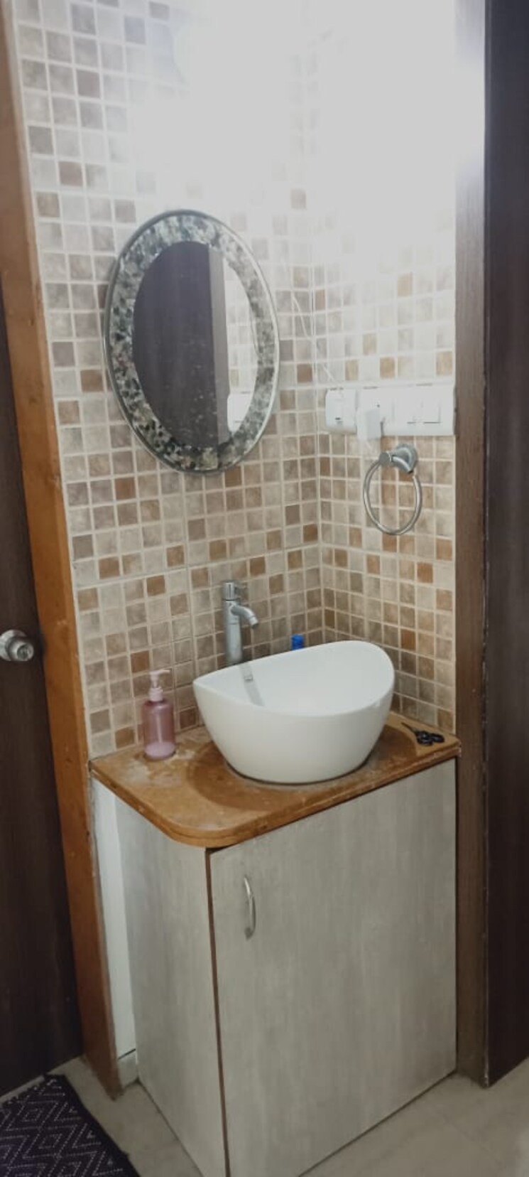 Bathroom, park-express 2 Bedroom 800 Sq.Ft. Apartment In Baner Pune 9607708