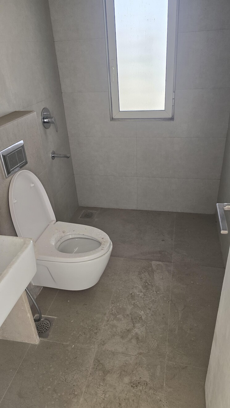 Bathroom, indiabulls-sky-forest 3 Bedroom 1780 Sq.Ft. Apartment In Lower Parel Mumbai 9611069