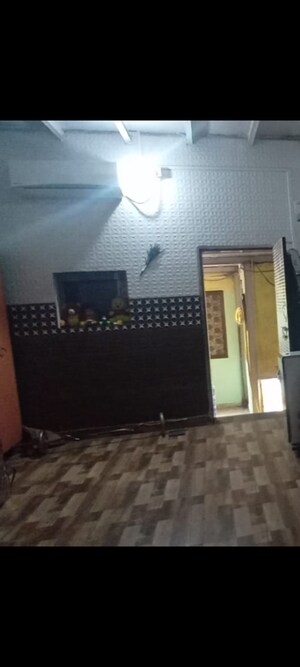 Bedroom in Studio Villa at Ghatkopar West – for Rent