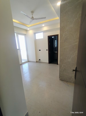 Building Lobby in 2 BHK Apartment at Signature Global Prime, Sector 63a – for Rent