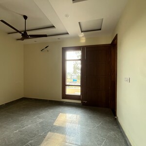 Room in 2 BHK Builder Floor at Sector 66 B – for Rent