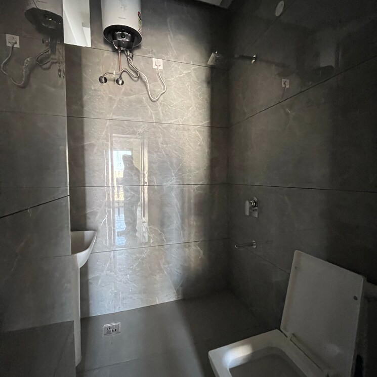 Bathroom, sector 66 b 2 Bedroom 900 Sq.Ft. Builder Floor In Sector 66 B Mohali 9611148