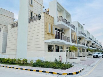 3.5 BHK Villa – Exterior View View at Amrapali Dream Valley, Amrapali Dream Valley - for Sale