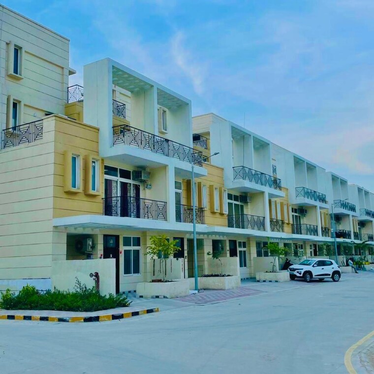 Exterior View, amrapali-dream-valley 3.5 Bedroom 1690 Sq.Ft. Villa In Amrapali Dream Valley Greater Noida 9611188