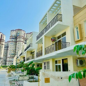 3.5 BHK Villa – Exterior View View at Amrapali Dream Valley, Amrapali Dream Valley - for Sale