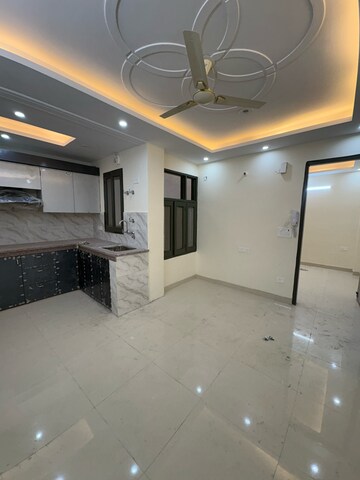 Parking in 1.5 BHK Builder Floor at Bagdola – for Rent