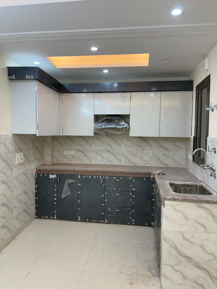 Kitchen, bagdola 1.5 Bedroom 40 Sq.Yd. Builder Floor In Bagdola Delhi 9611214