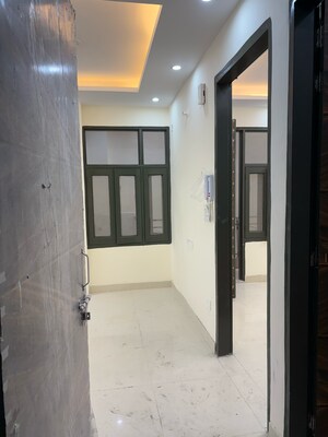 Room in 1.5 BHK Builder Floor at Bagdola – for Rent