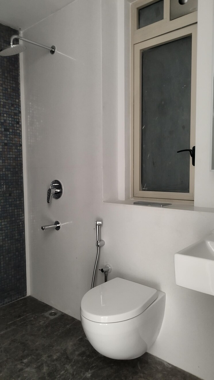 Bathroom, lodha-the-park 3 Bedroom 1230 Sq.Ft. Apartment In Worli Mumbai 9611182