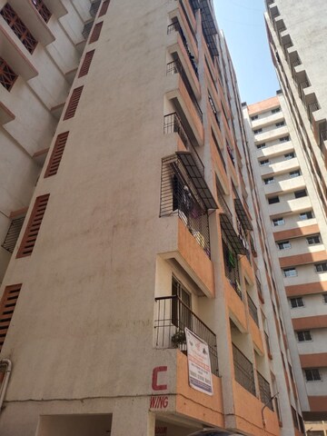 1 BHK Apartment – Exterior View View at Kurla West - for Rent