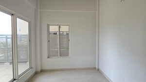 Room in 3 BHK Apartment at Indiabulls Sky Forest, Lower Parel – for Sale