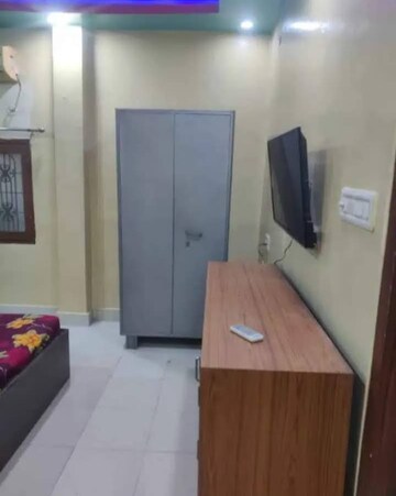 Bedroom in 1 BHK Villa at Aliganj – for Rent