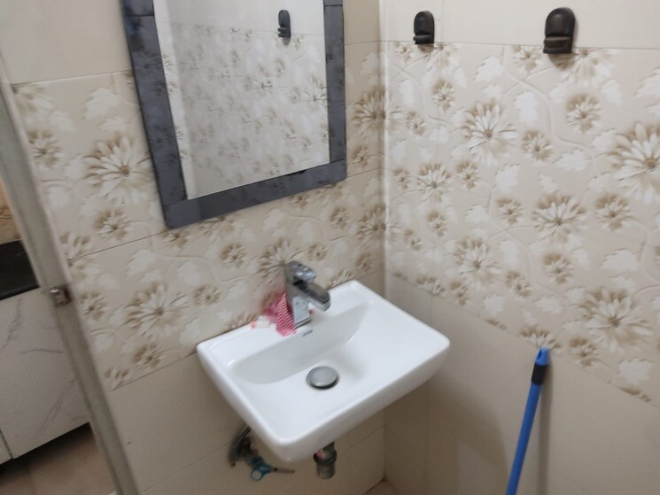 Bathroom, ip extension 4 Bedroom 2200 Sq.Ft. Apartment In Ip Extension Delhi 9611253