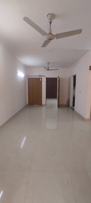 Room in 2 BHK Apartment at Ip Extension – for Rent