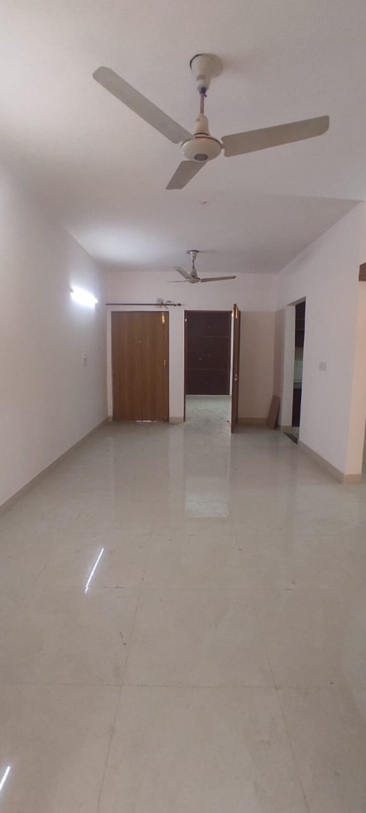 Room, ip extension 2 Bedroom 950 Sq.Ft. Apartment In Ip Extension Delhi 9611296