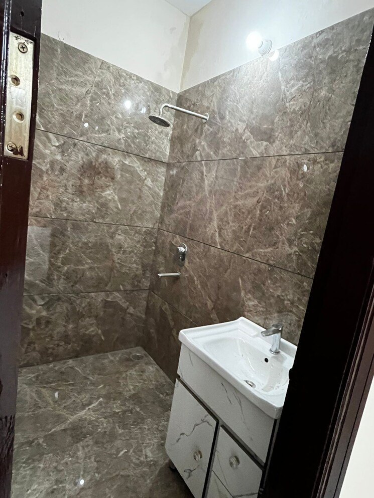 Bathroom, sector 123 4 Bedroom 1800 Sq.Ft. Independent House In Sector 123 Mohali 9611307