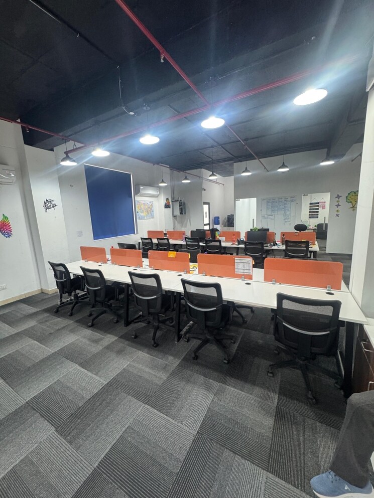Team Area, sector 74 Commercial Office Space 1800 Sq.Ft. In Sector 74 Mohali 9611324