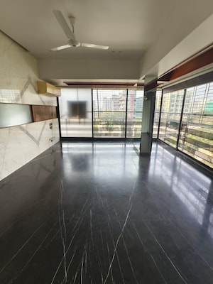 3 BHK Apartment For Rent in Chaitanya CHS Vile Parle, Vile Parle East
