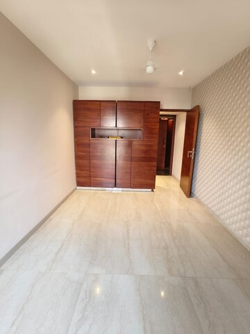 Room in 3 BHK Apartment at Chaitanya CHS Vile Parle, Vile Parle East – for Rent