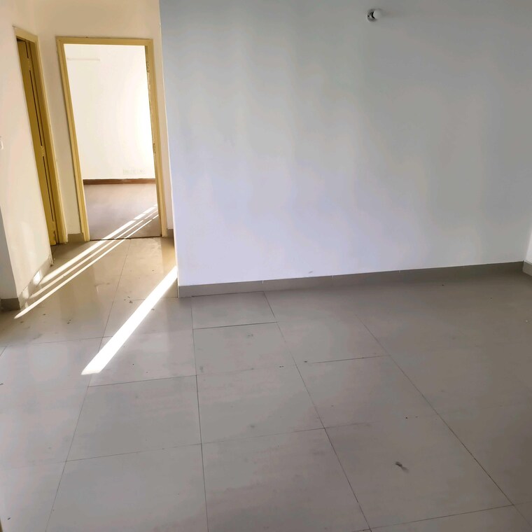 Room, paras-tierea 2 Bedroom 925 Sq.Ft. Apartment In Sector 137 Noida 9611384