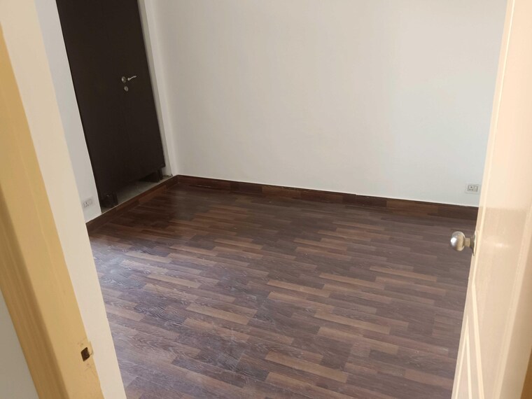 Room, paras-tierea 2 Bedroom 925 Sq.Ft. Apartment In Sector 137 Noida 9611384