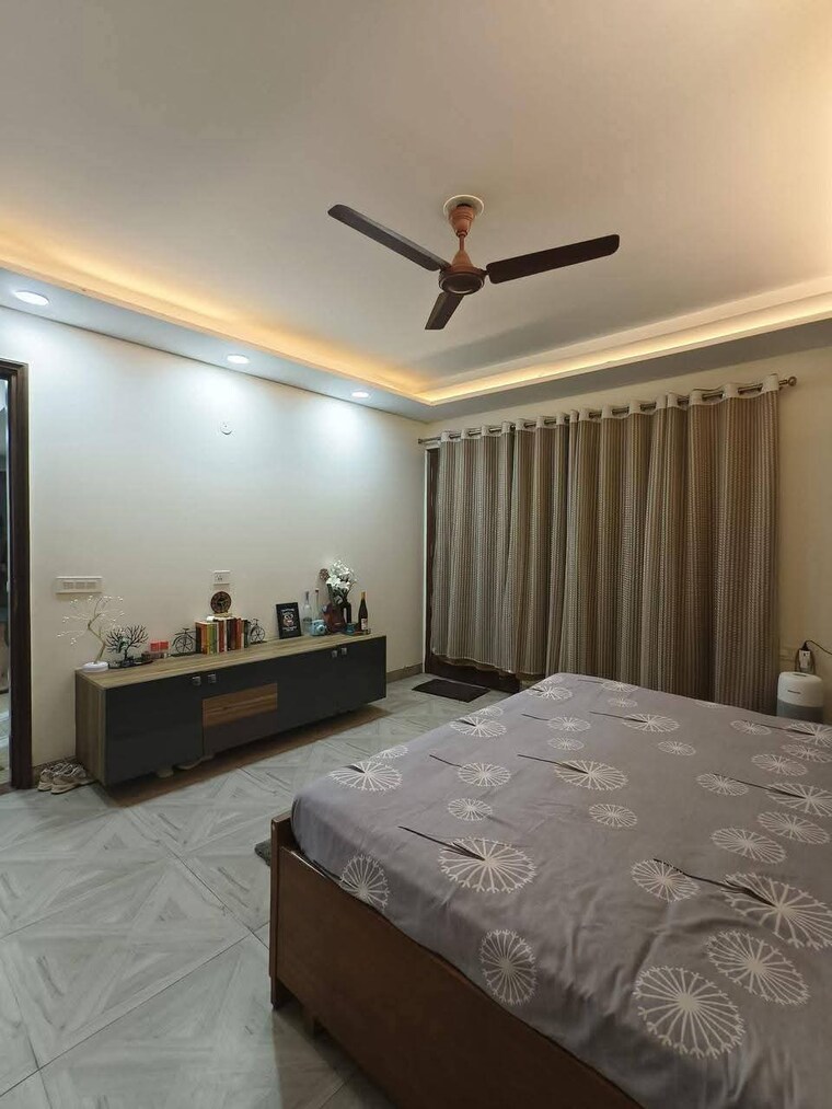 Bedroom, saket 3 Bedroom 1650 Sq.Ft. Builder Floor In Saket Delhi 9611481