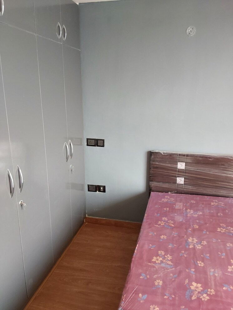 Master Bedroom, sector 70 3.5 Bedroom 2525 Sq.Ft. Apartment In Sector 70 Faridabad 9611631