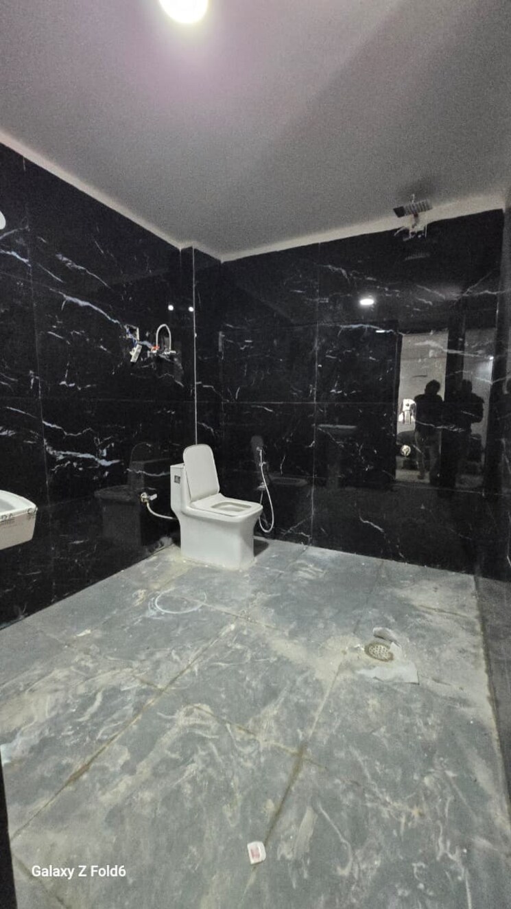 Team Area, chattarpur 3 Bedroom 1400 Sq.Ft. Builder Floor In Chattarpur Delhi 9611527