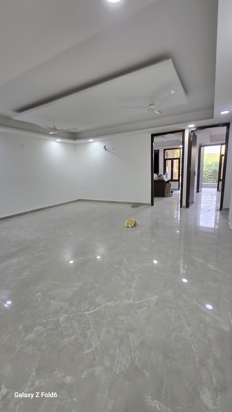 Living Room, chattarpur 3 Bedroom 1400 Sq.Ft. Builder Floor In Chattarpur Delhi 9611527