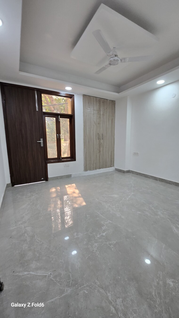 Room, chattarpur 3 Bedroom 1400 Sq.Ft. Builder Floor In Chattarpur Delhi 9611527